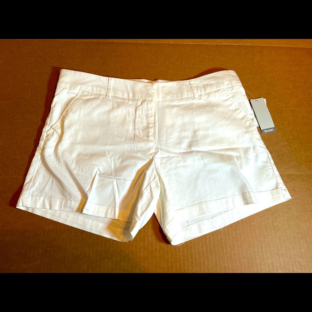 Per Se Cotton White Shorts